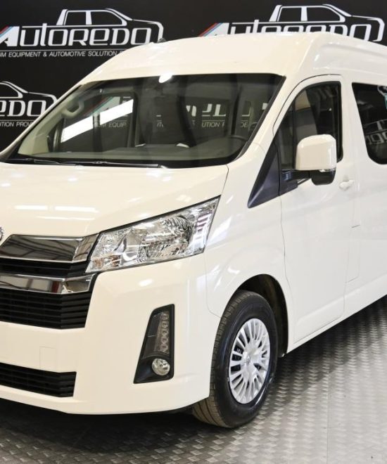 TOYOTA Hiace